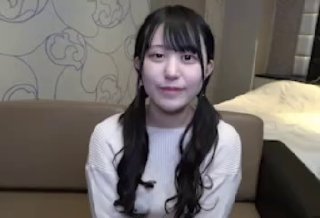 [学生妹系列] 超单纯学生妹 被飞机头哥哥带回家餵棒棒